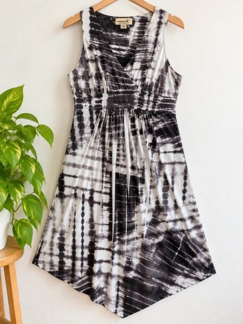 Emerald Black & White Tie-Dye Sleeveless Midi Dress Size L